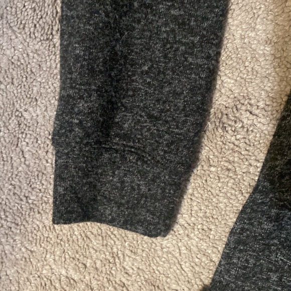 Women’s Super Soft Penn State Nittany Lions Gray Fleece Pullover Medium - Picture 5 of 9